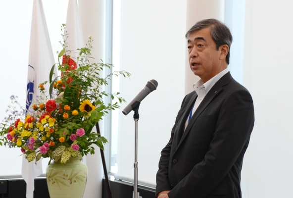 Photo: Mr. Takayuki Kondo, the Executive Vice President of Nagoya Port Authority, gives his inauguration speech.