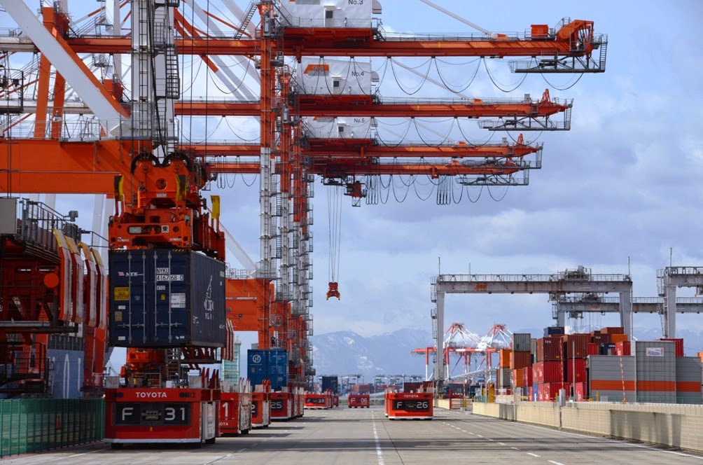 飛島ふ頭南側コンテナターミナル Tobishima Pier South Side