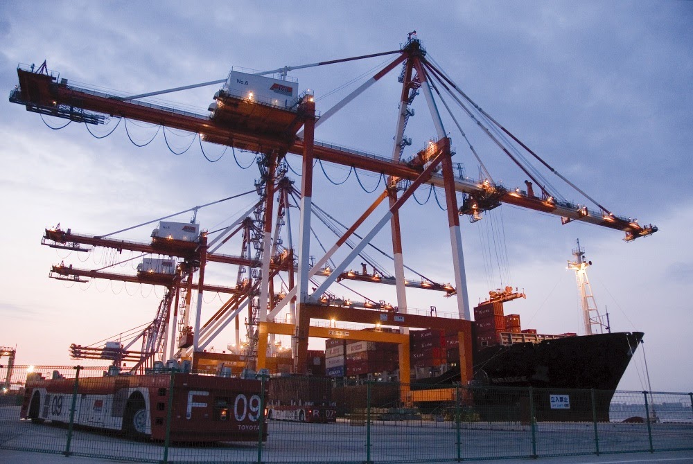 飛島ふ頭南側コンテナターミナル Tobishima Pier South Side