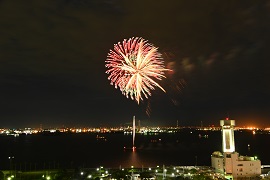 fireworks at the Garden Pier 